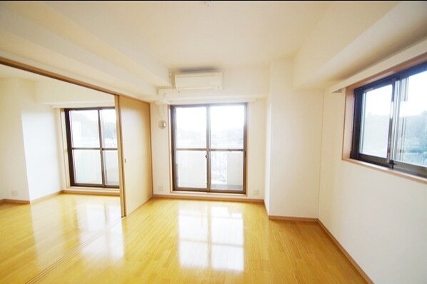 ベェルヴェル稲城の物件内観写真